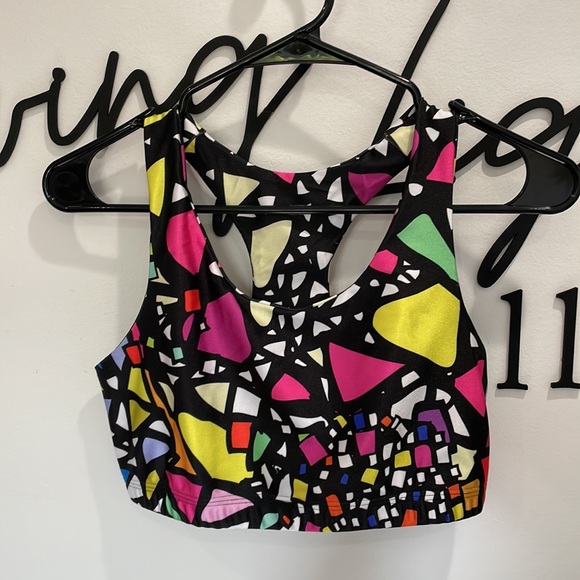 It’s a Set! Sports Bra & Leggings - Picture 3 of 3